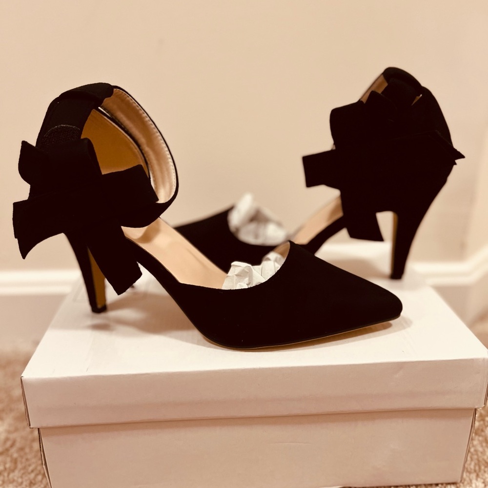 Elegant Bow Tie Heels